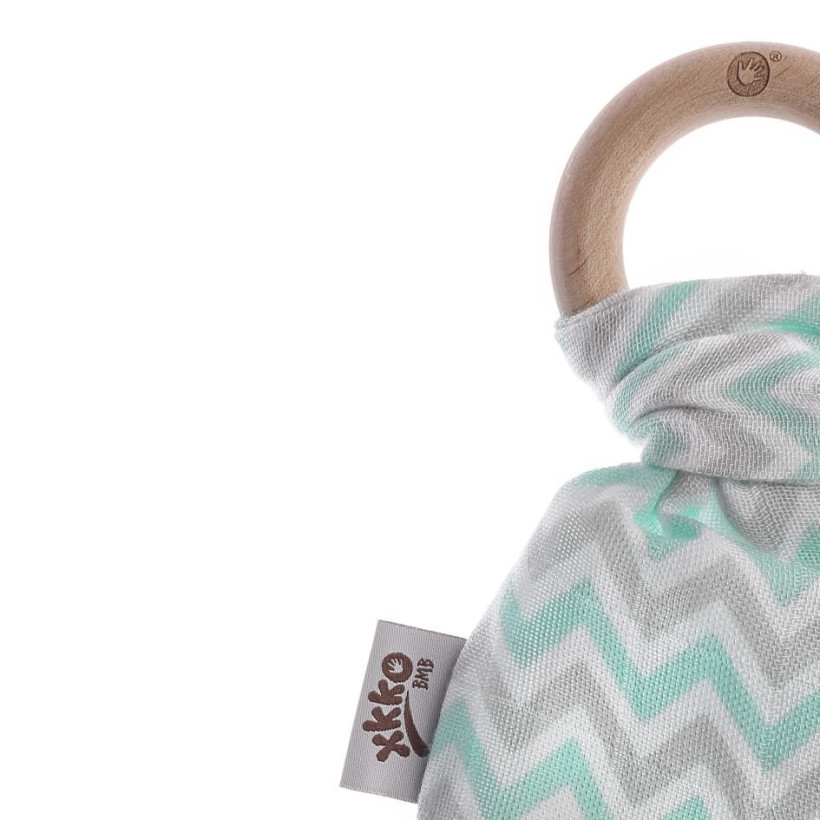 XKKO BMB Bamboo teether with Leaves - Chevron Mint