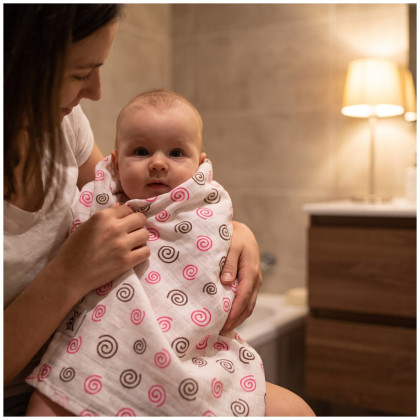 Bamboo muslin towel XKKO BMB 90x100 - Magenta Spirals